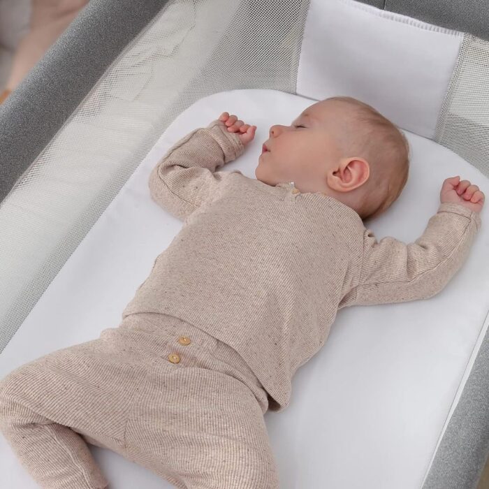 Baby Bassinet bed with Breathable Mesh